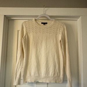 Banana Republic Factory women’s sweater size M